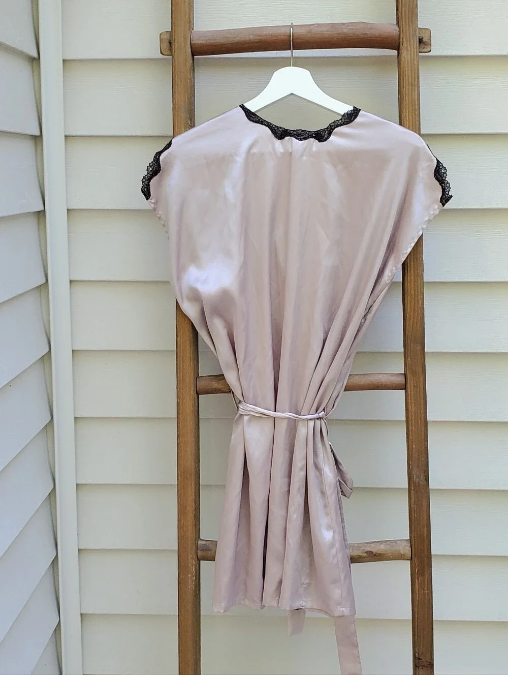 Victoria's Secret Lace-Detail Robe Size S